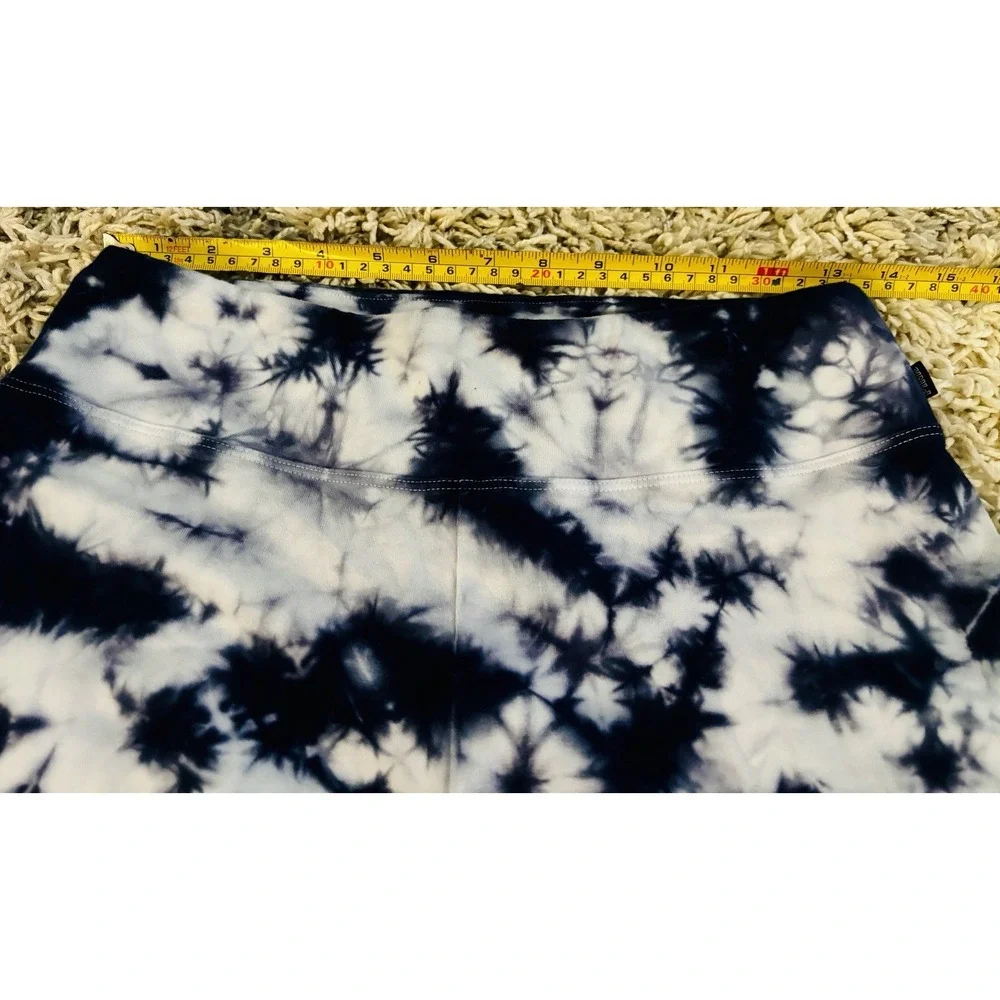 Women's Victoria's Secret PINK Yoga Tie Dye Penn State Shorts‎ Blue White Medium - Picture 5 of 7